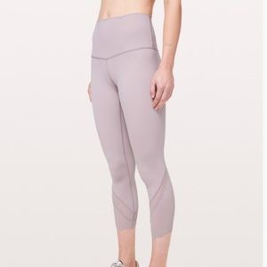 WUNDER UNDER CROP II (SPECIAL) *SCALLOP 24"